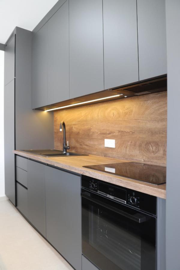 Brand New Apartment With Private Pool Njivice Esterno foto