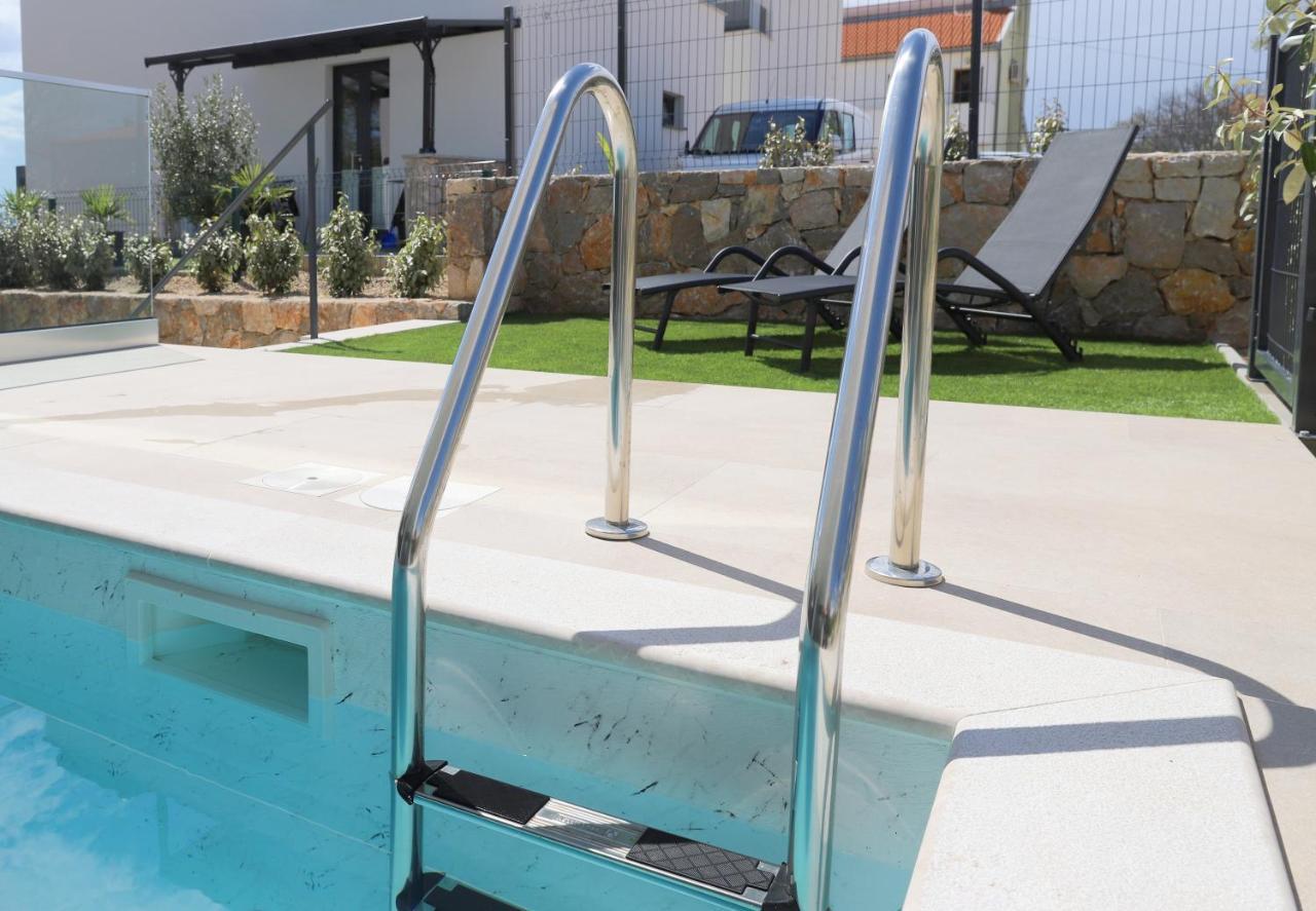 Brand New Apartment With Private Pool Njivice Esterno foto