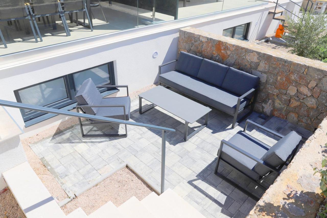 Brand New Apartment With Private Pool Njivice Esterno foto