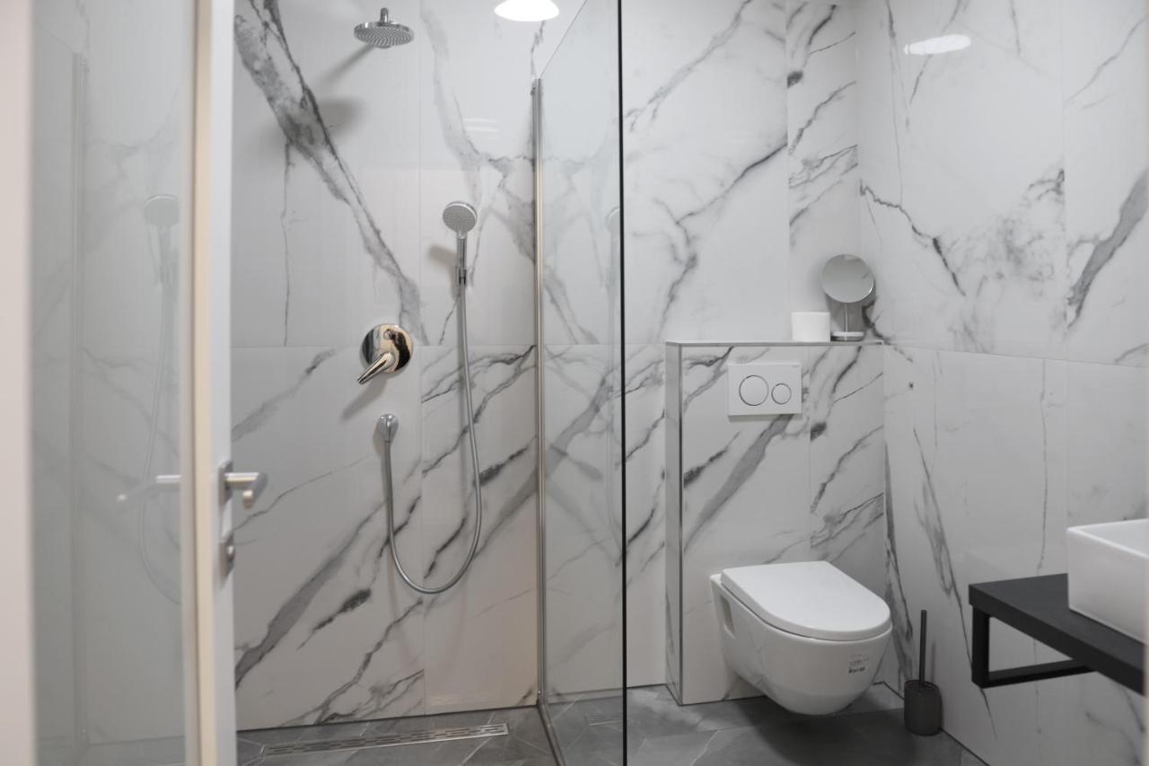 Brand New Apartment With Private Pool Njivice Esterno foto